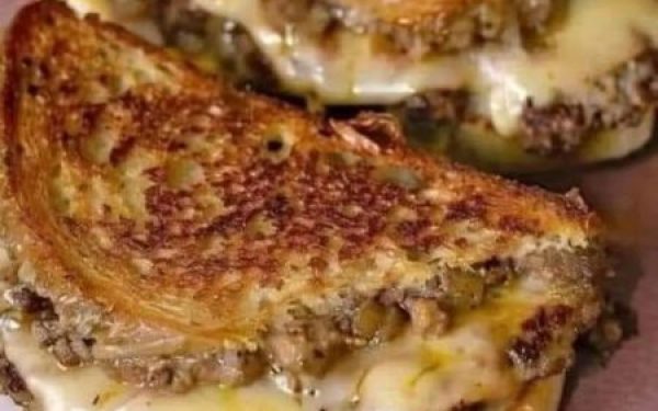 Ultimate Patty Melt with Secret Sauce