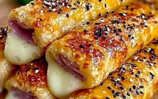 Chiken Ham Crescent Cheese Sticks